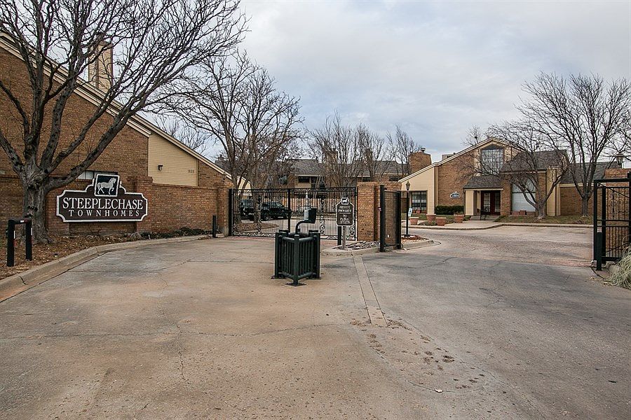 1st image of 1801 Steeplechase Dr #508
