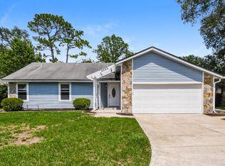 3303 Hampstead Dr, Jacksonville, FL 32225