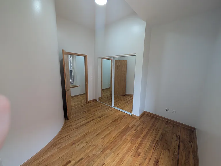 3212 W Warren Blvd #1 — Photo 5