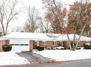 136 Lynnwood Dr, Longmeadow, MA 01106