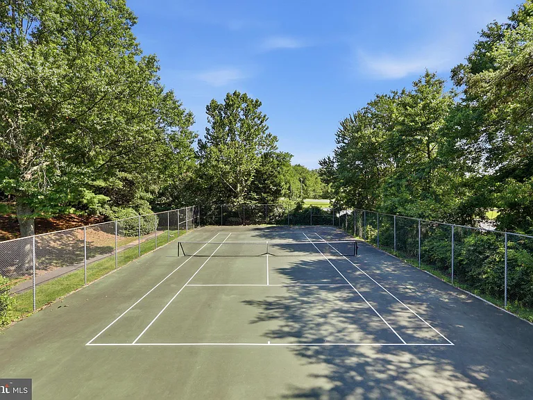 3946 Rosebay Ct — Photo 36
