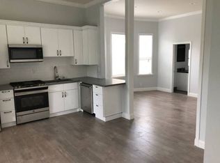 828 Milton St, Oakland, CA 94607