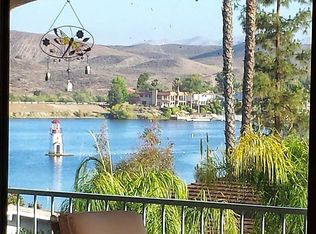 22300 Village Way Dr, Canyon Lake, CA 92587
