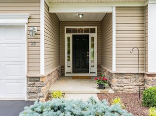 22 Timber Hill Dr, Monroe Township, NJ 08831