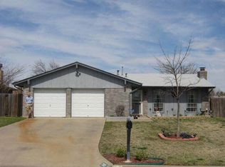 7905 NW Echo Rd, Lawton, OK 73505