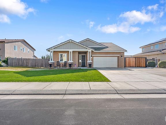 2nd image of 15413 Carparzo Dr