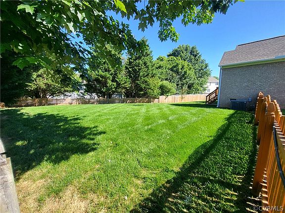 5th image of 6114 Silverbell Ln