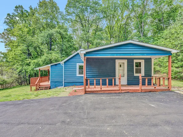 1430 Deborah Ln, Salem, VA 24153