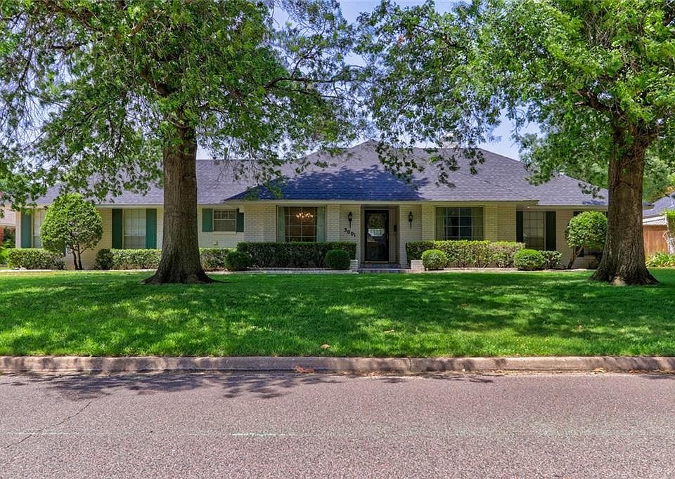 1st image of 3001 Lansdowne Ln