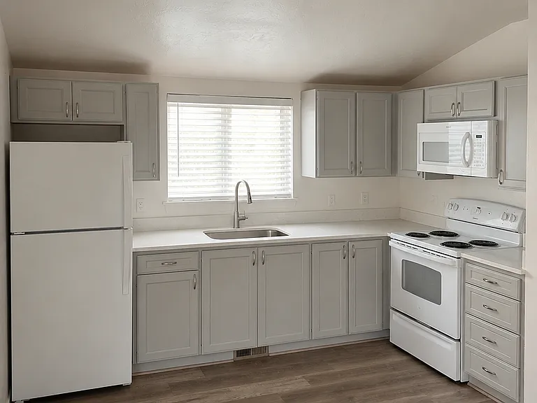 4579 S Yarrow Cir — Photo 5