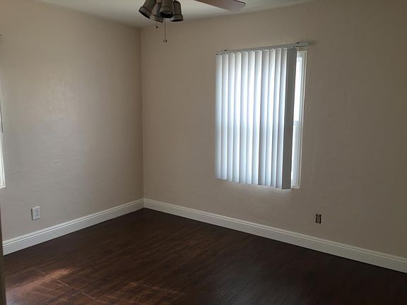 3rd image of 2115 Thomas Ave