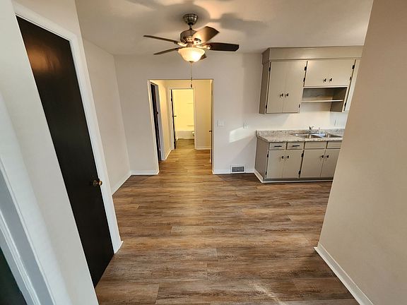 4th image of 1324 E 10th St APT 4