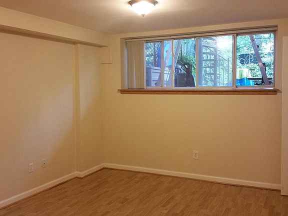 2nd image of 202 Essex Dr #1