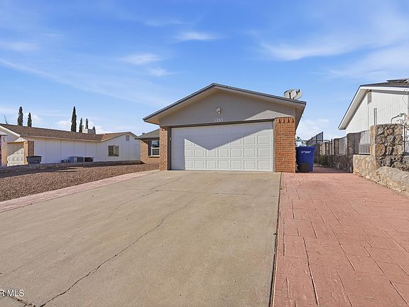 3rd image of 1265 Southwestern Dr