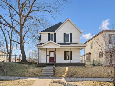 548 S 10th St, Burlington, IA, 52601