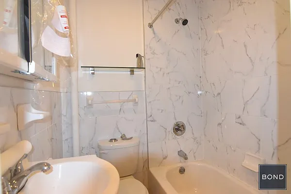Rented by Bond New York | media 10