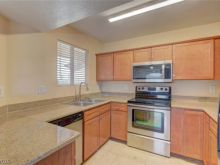 4400 S Jones Blvd #3138 — Photo 5