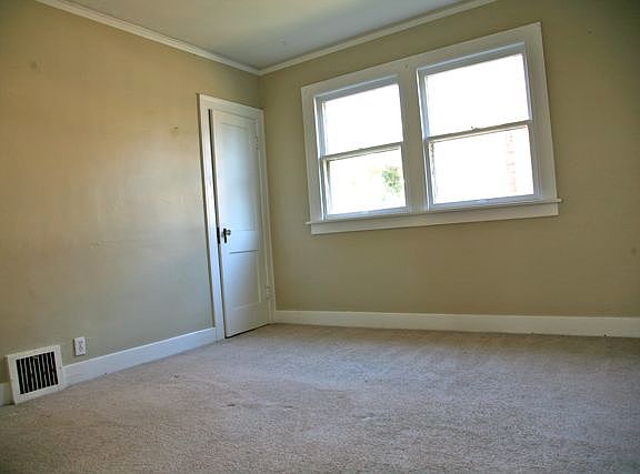 5th image of 3319 Vine St
