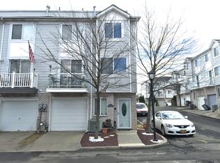 56 Sable Loop, Staten Island, NY 10306