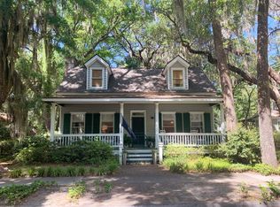40 Newpoint Rd, Beaufort, SC 29907