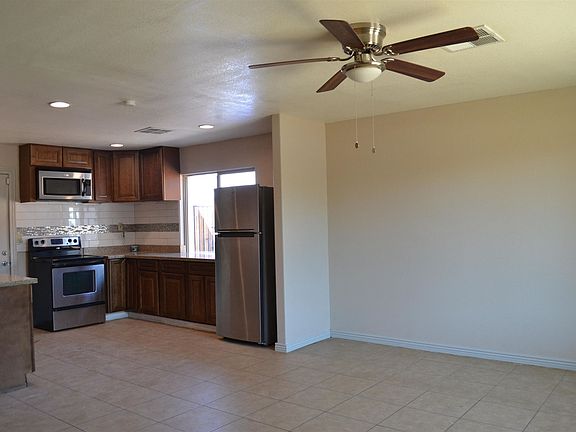 3rd image of 2056 E Burgess Ln