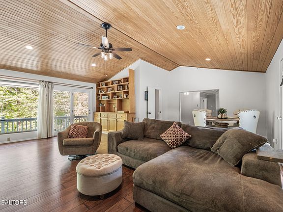4th image of 4092 Buttermilk Rd W #W