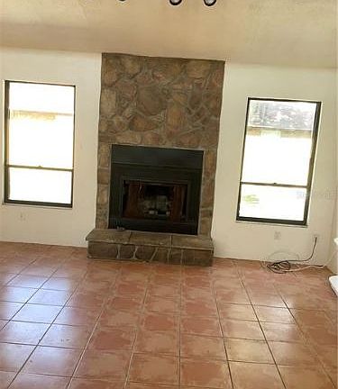 5th image of 3 Sycamore Cir