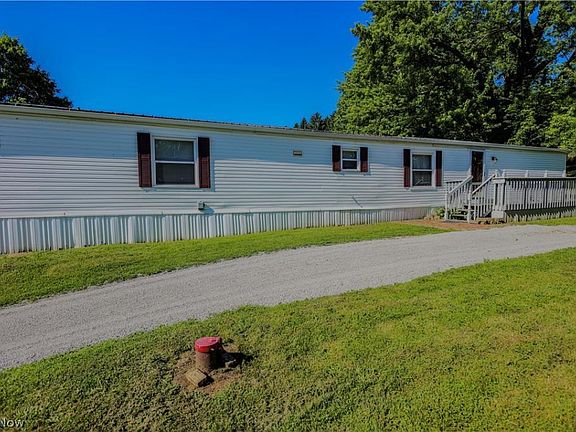 2nd image of 7152 Lakeview Dr