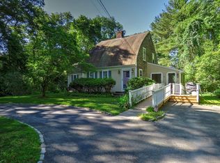 52 Plymouth St, Halifax, MA 02338
