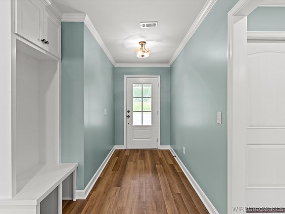 3rd image of 562 N John St