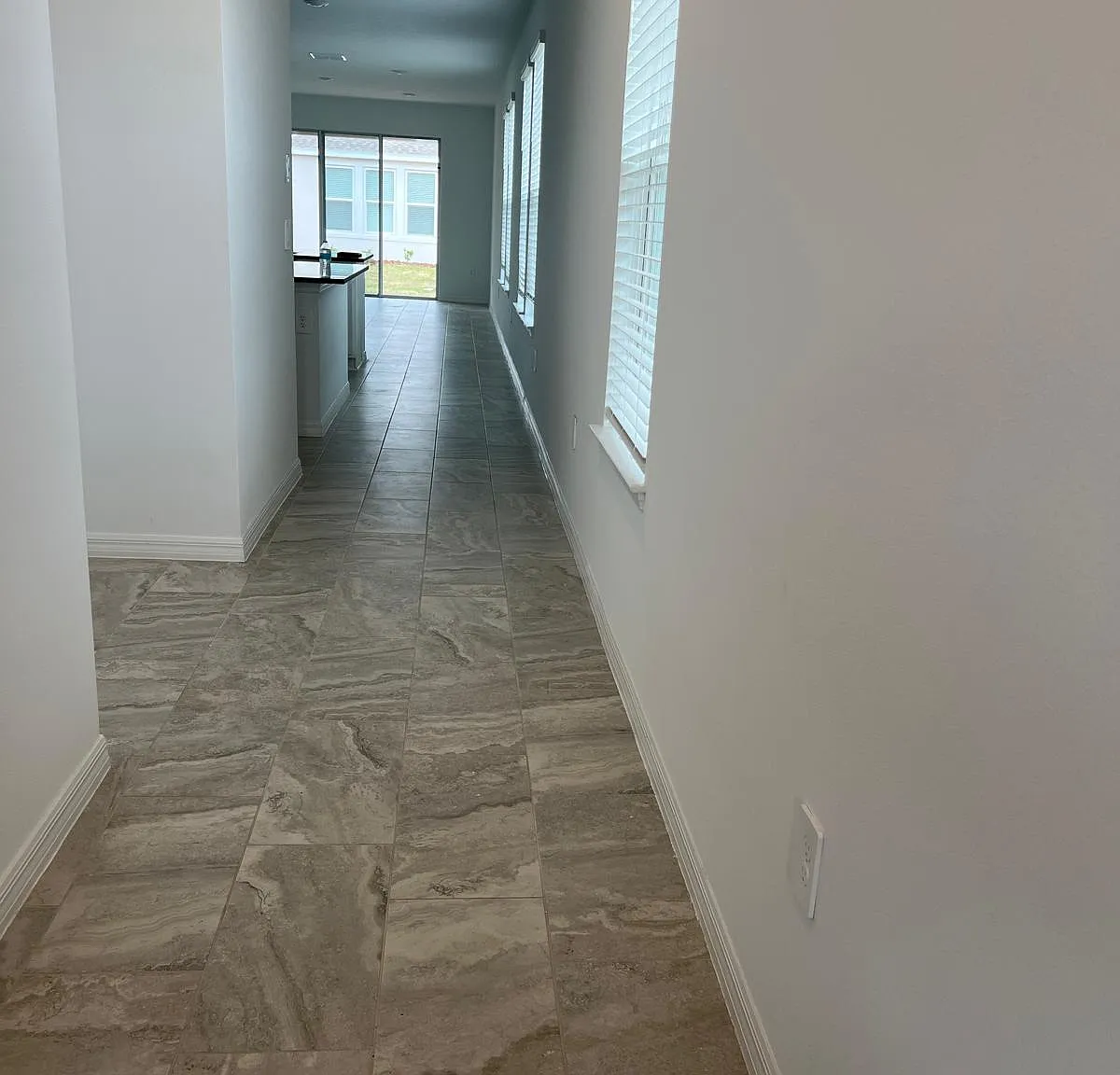 4 bed, 1790 sqft, $2,600 — Photo 3