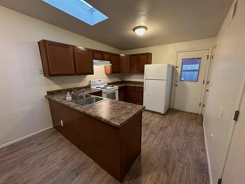 3451 E Presidio St #3451