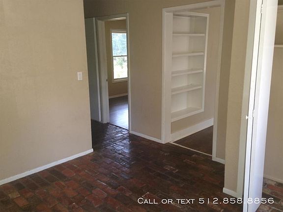5th image of 1104 N Lbj Dr