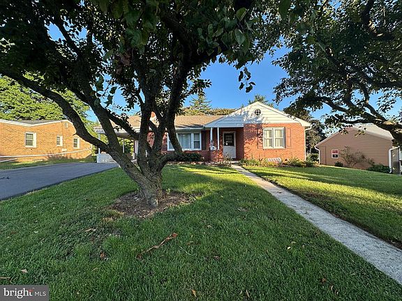 2nd image of 5961 Buchanan Dr