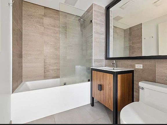 5th image of 1134 Fulton St APT 10T