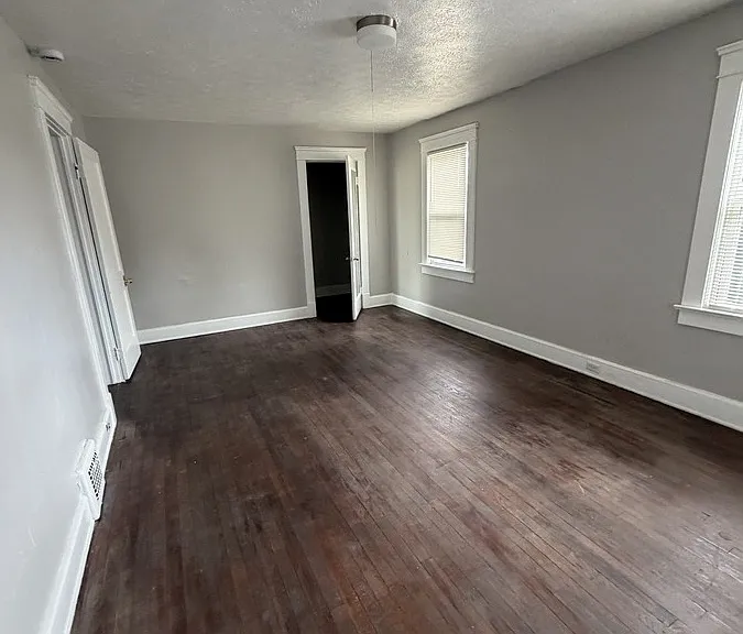 3348 W 100th St #1 — Photo 11