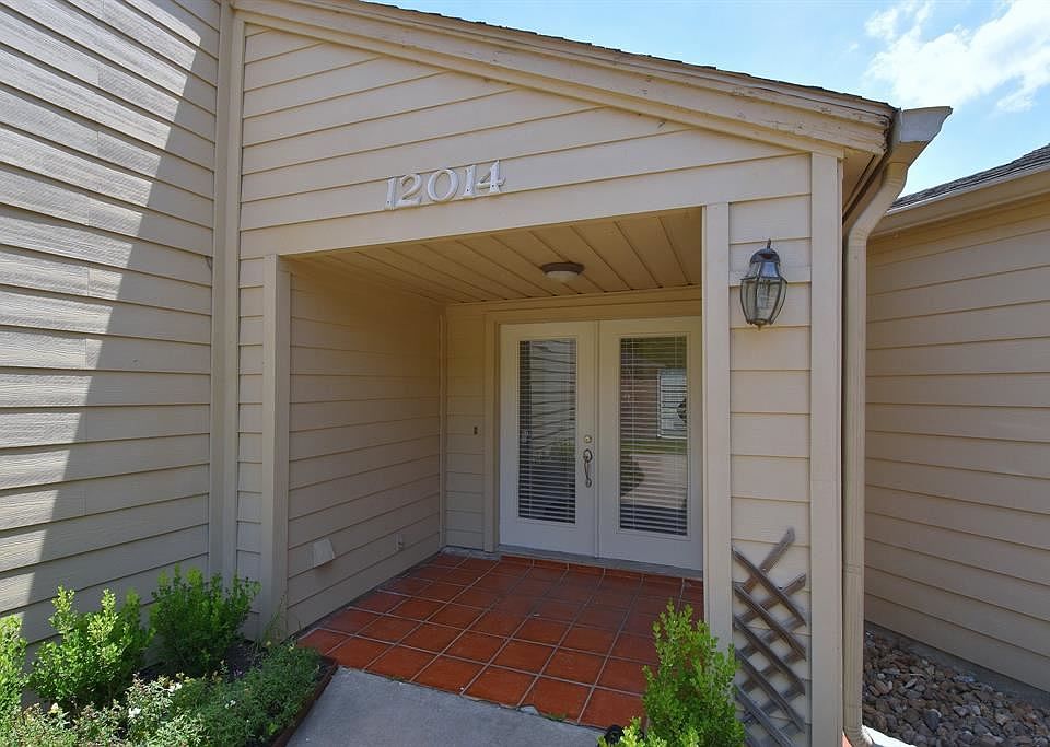1st image of 12014 Briar Forest Dr