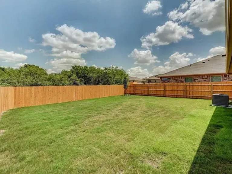 2216 Dickinson Ter — Photo 23