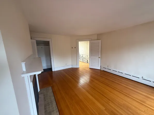 1716 Beacon St, Brookline, MA