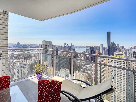 4th image of 303 E 57th St APT 37G