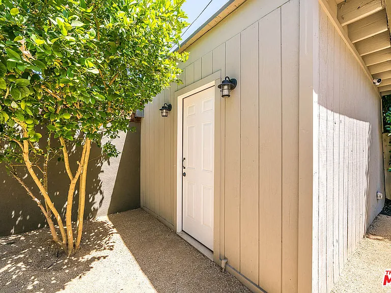 17150 Cantlay St — Photo 27