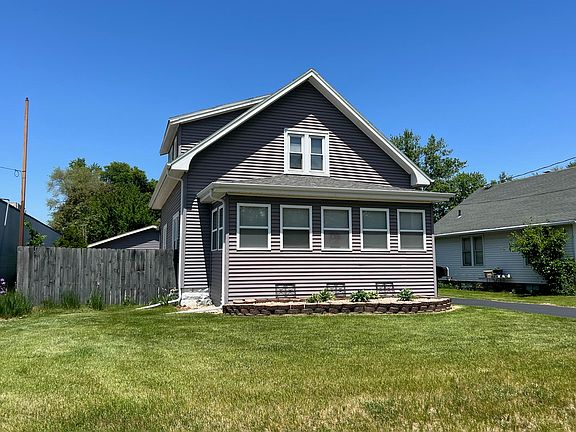 2nd image of 522 Pearl Ave
