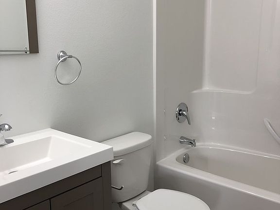 5th image of 707 3rd Ave NE #7