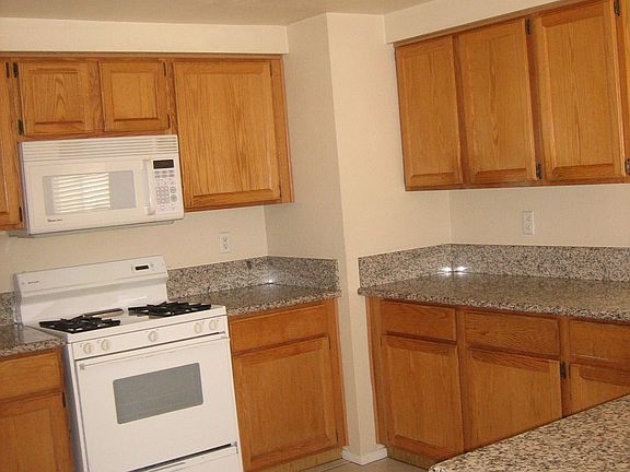 4th image of 8409 White Shore Cir