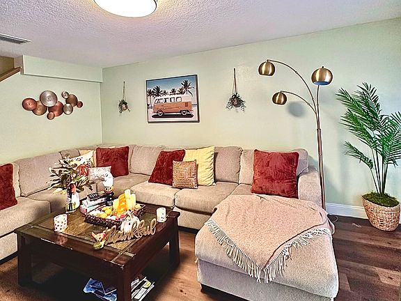 4th image of 3854 Mariner Dr Unit 3854