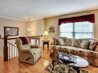 1 Mulberry Ct, Jackson, NJ 08527