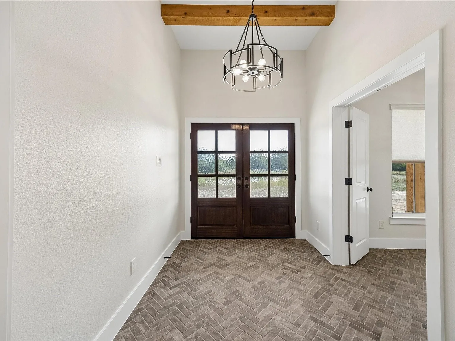 3 bed, 3.5 bath, 2432 sqft, $4,500 — Photo 4