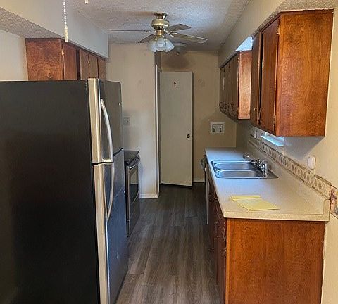 2nd image of 512 Cedar Crst