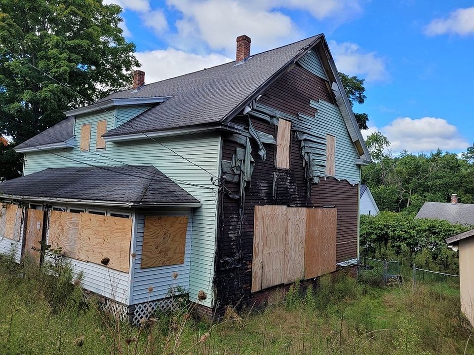 31823184 High St, Bondsville, MA 01009 Zillow