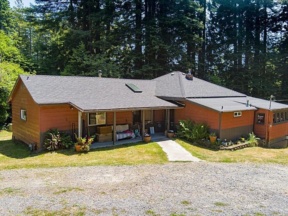 2nd image of 4692 Cummings Rd